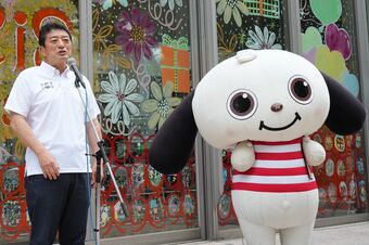 高野市長が挨拶をする写真