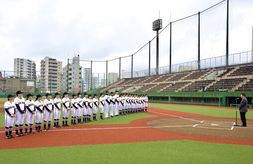 高野市長がご挨拶を行う写真