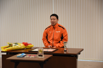 諸岡晋之助さんがお話されている写真