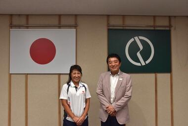 赤津愛子選手が市長を表敬訪問しましたの画像