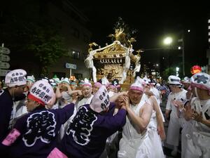 神輿渡御の画像1