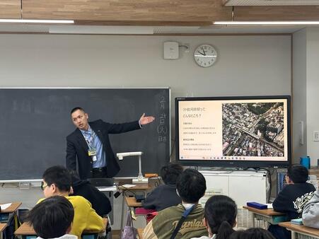 田口　輝　主査の写真