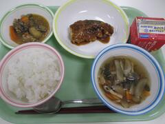 給食の献立写真2