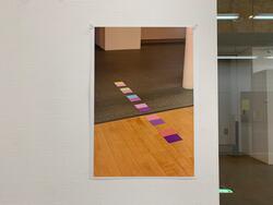公開制作室の中に展示されている写真の作品