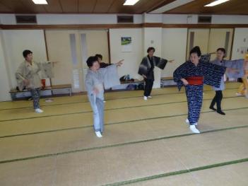 画像　民踊の集い活動風景