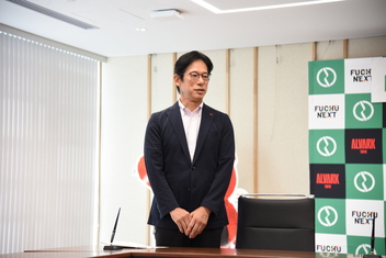 林邦彦代表取締役社長が挨拶をしている写真