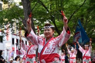 画像　流し踊りの様子11