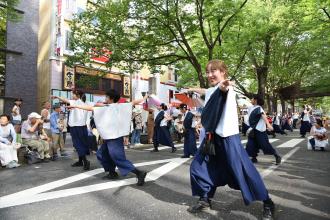 画像　流し踊りの様子2