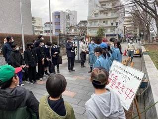 画像　「はじめの言葉」を述べる農業高校の代表生徒