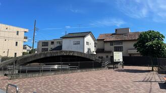 画像　白糸台掩体壕の写真