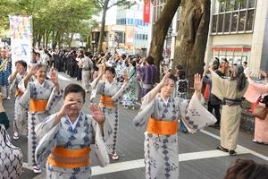 画像　民踊流し