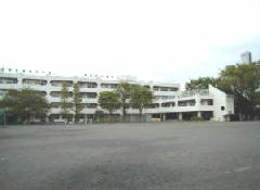 画像府中市立本宿小学校