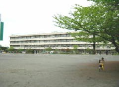 画像府中市立小柳小学校