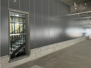 外壁パネルの取り付け