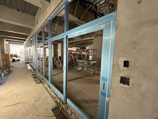 新校舎入り口付近