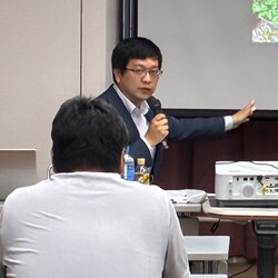 「再稼働」を考える様子1