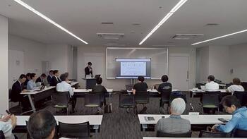 公開プレゼンテーションの様子2