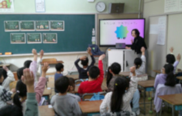 教室体験をする園児たち（その1）