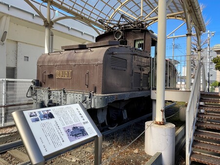 画像　電気機関車1