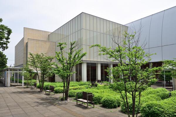 画像　府中市美術館