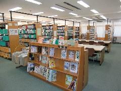 画像　四谷図書館