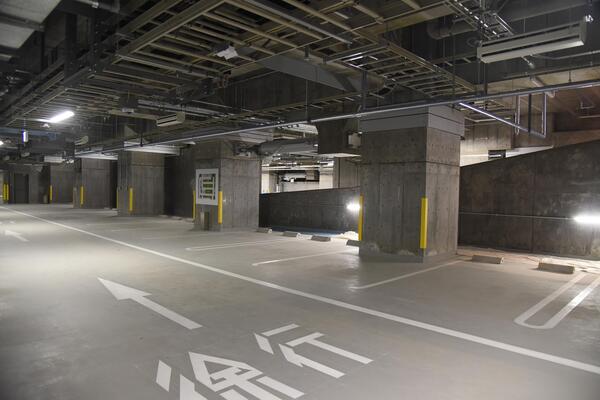 府中市役所市営駐車場