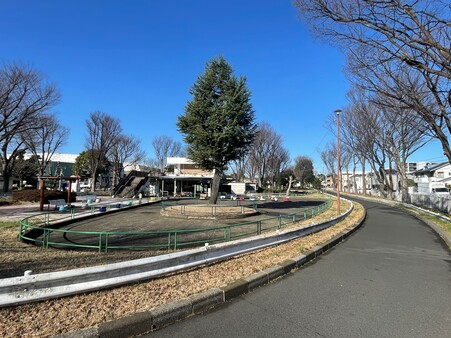 画像 交通遊園 外観3